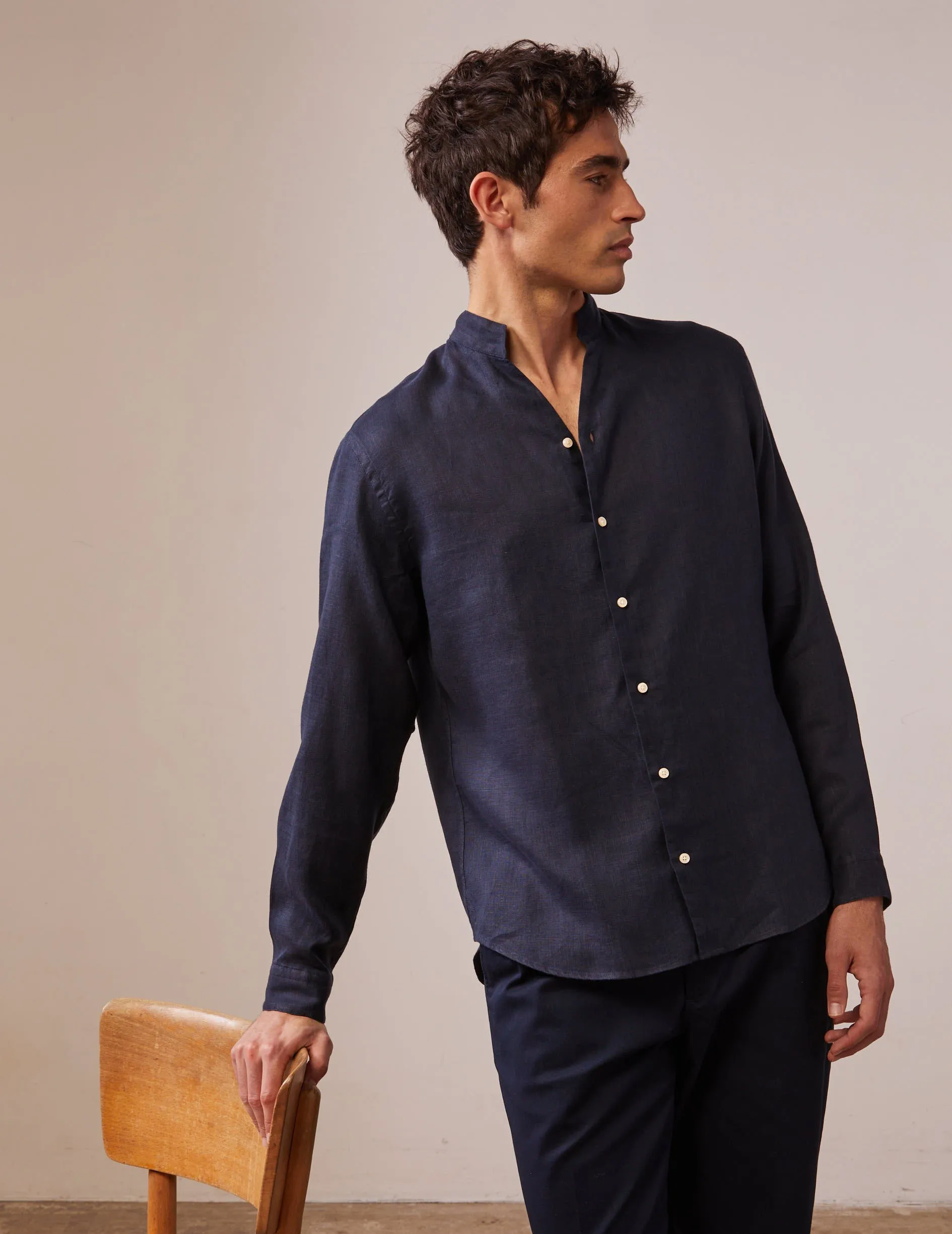 Chemise Carl en lin bleu marine