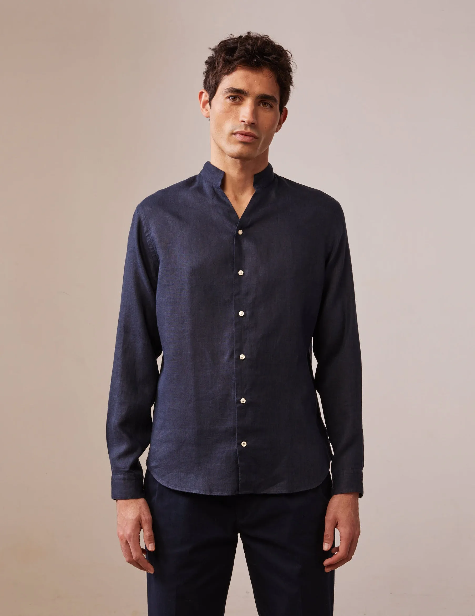 Chemise Carl en lin bleu marine