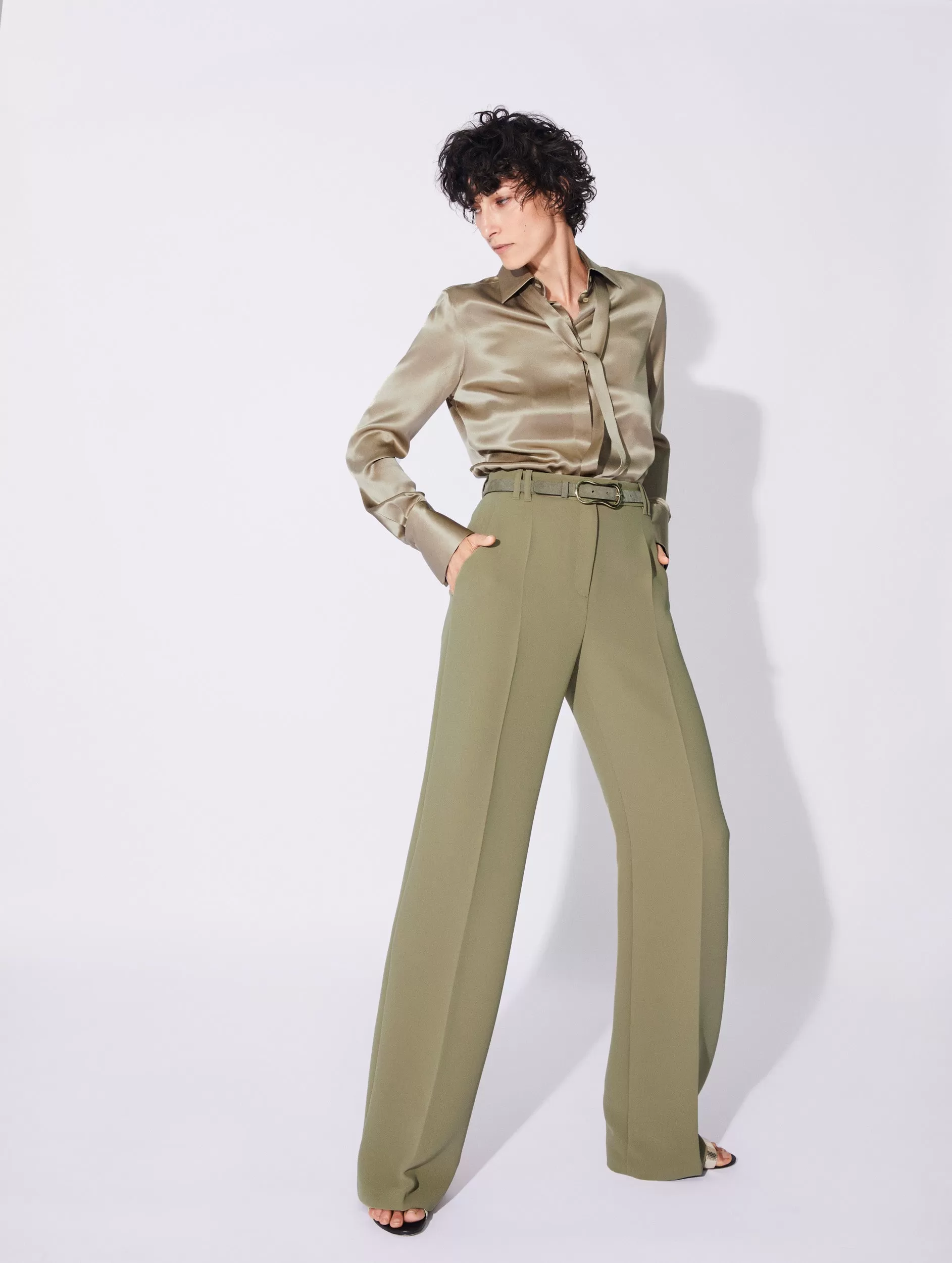 Pantalon coupe flare taille haute en crêpe tilleul