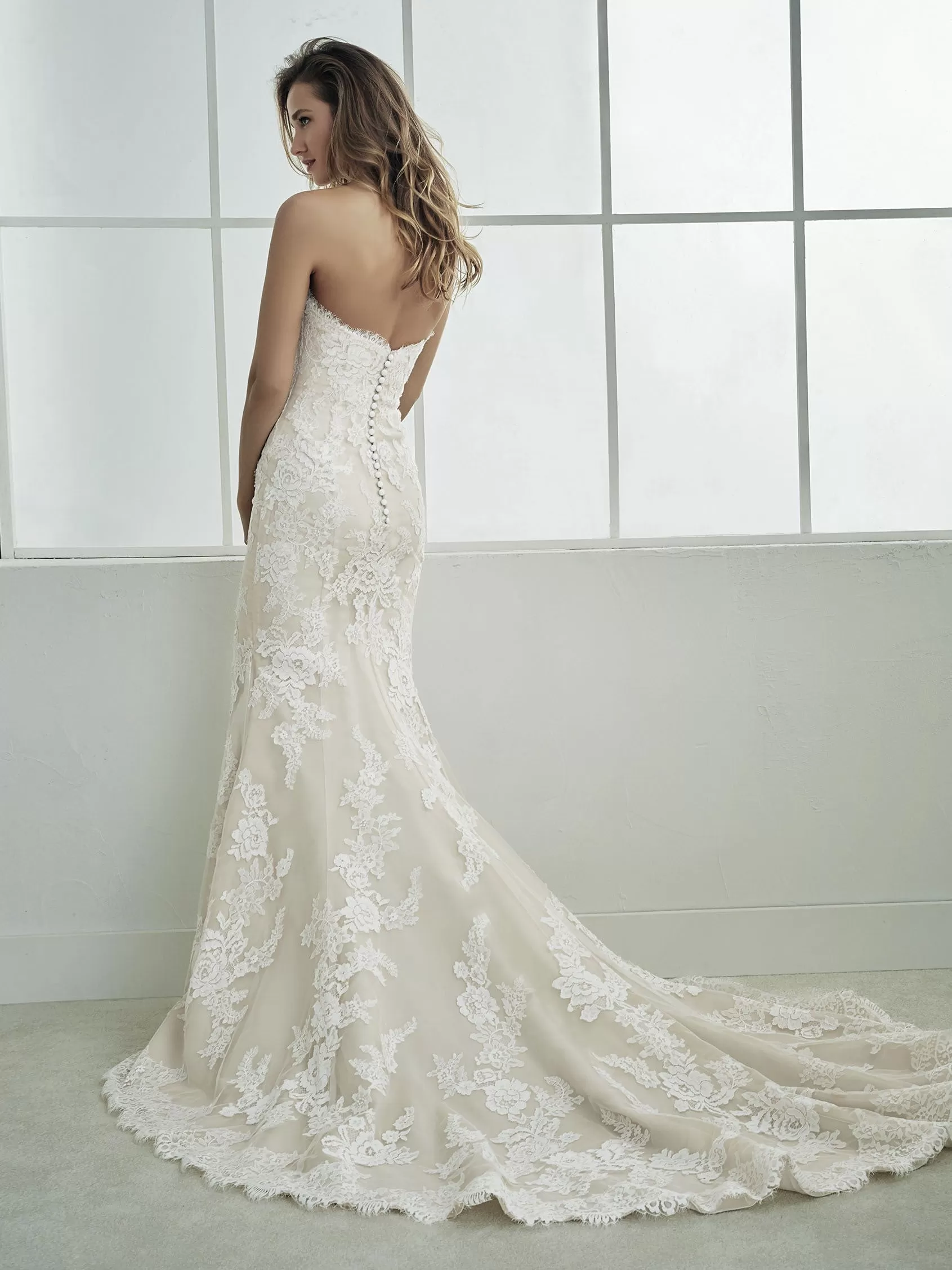 Robe de mariée FAMOSA