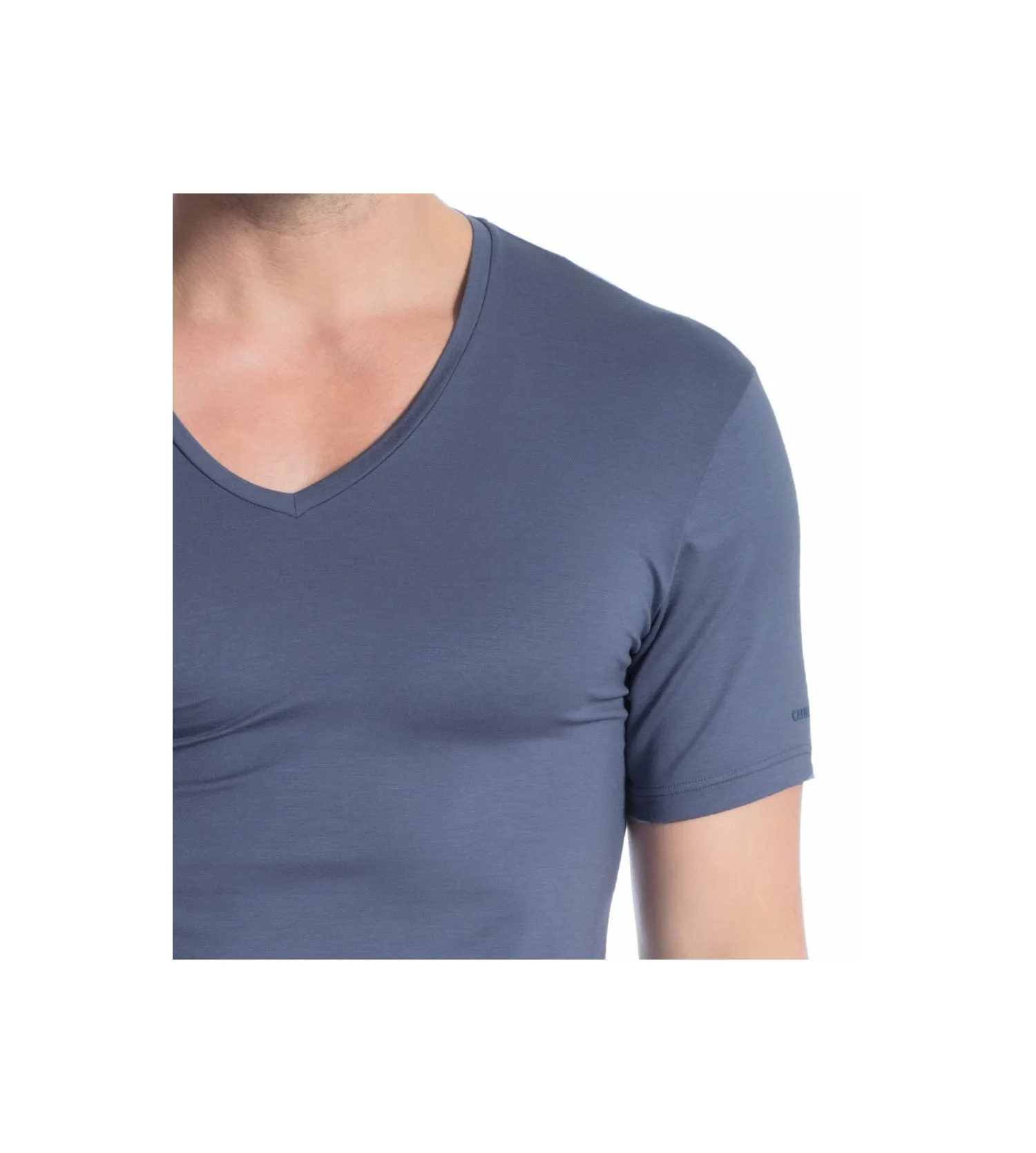 T-shirt col V homme Natural Micro MOUNTAIN BLUE 448 Calida | Lingerie Sipp